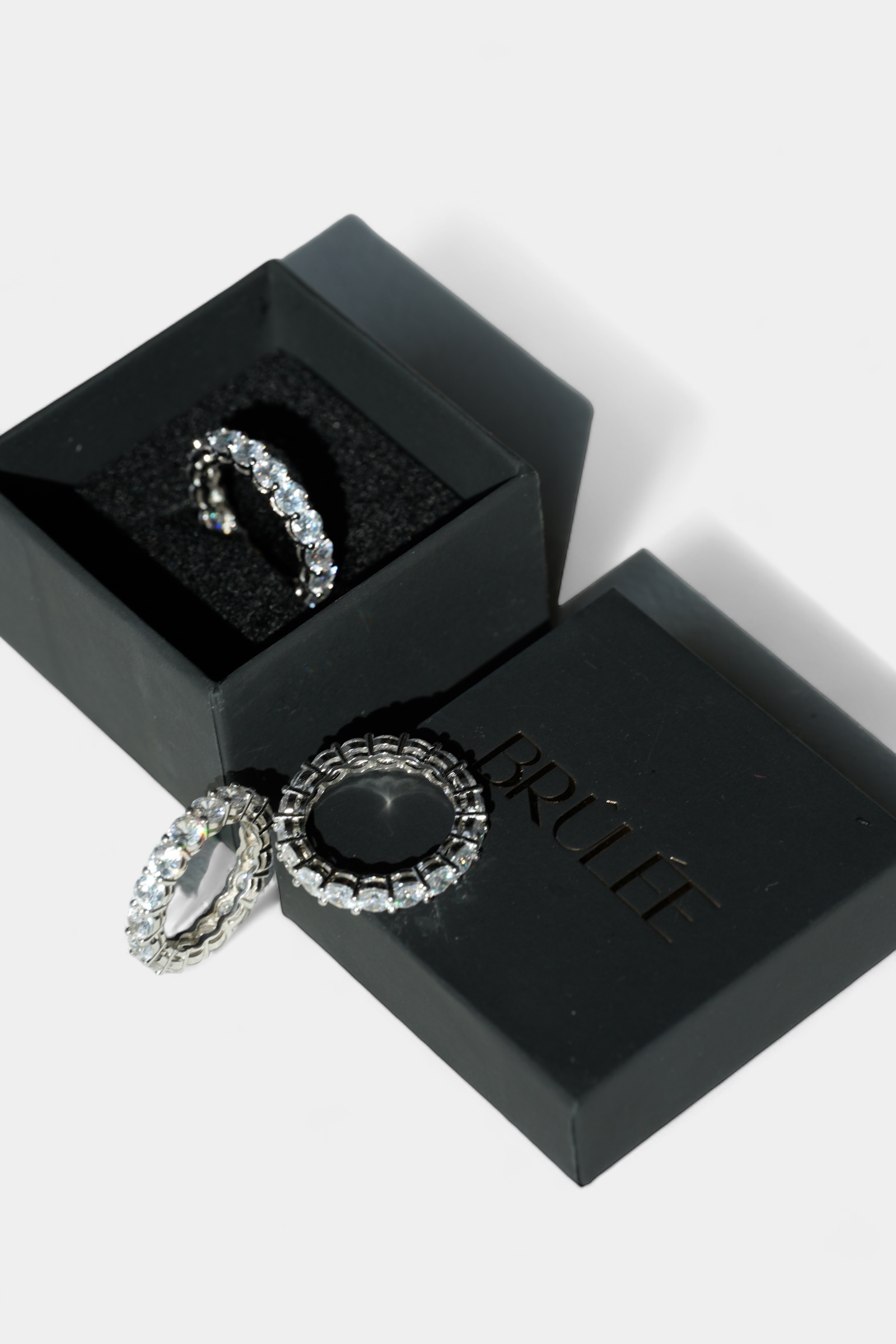 Серебряное кольцо BRÜLEÉ