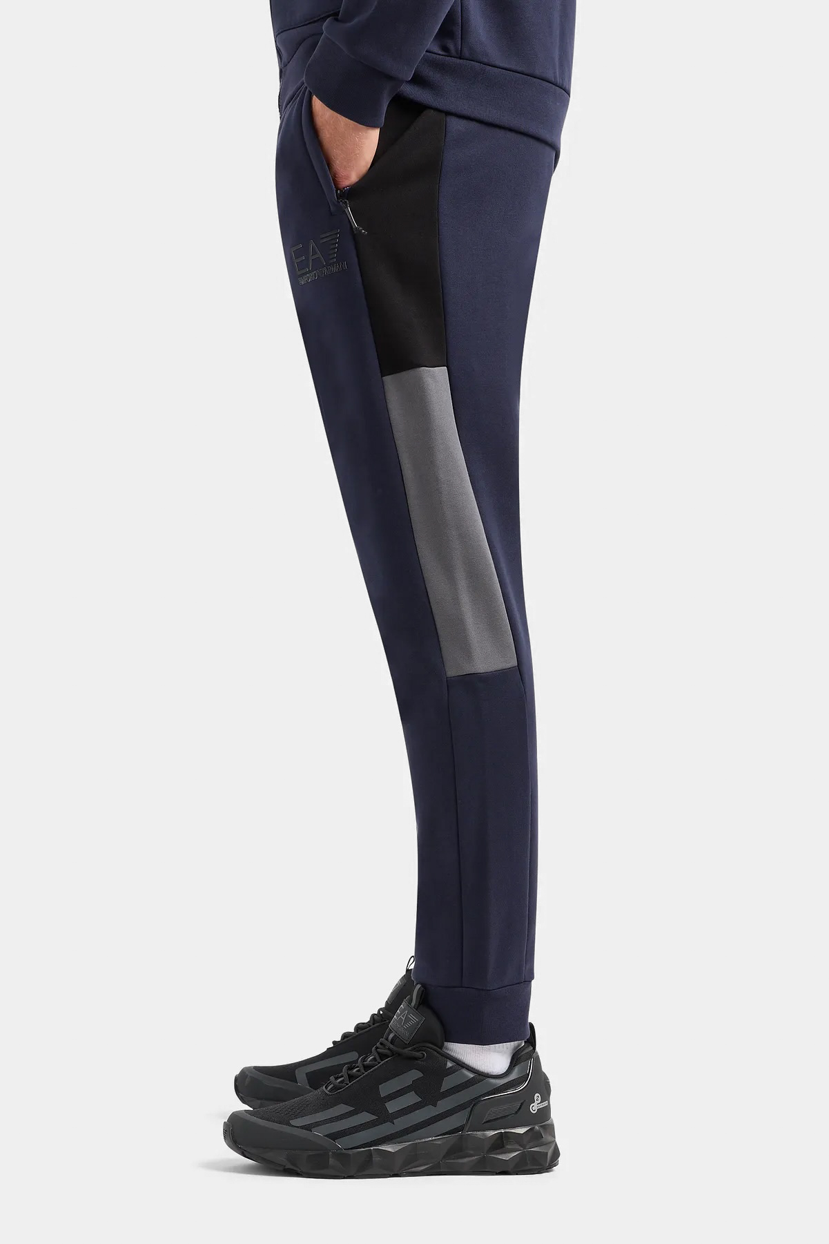 Чорно-синій спортивний костюм EA7