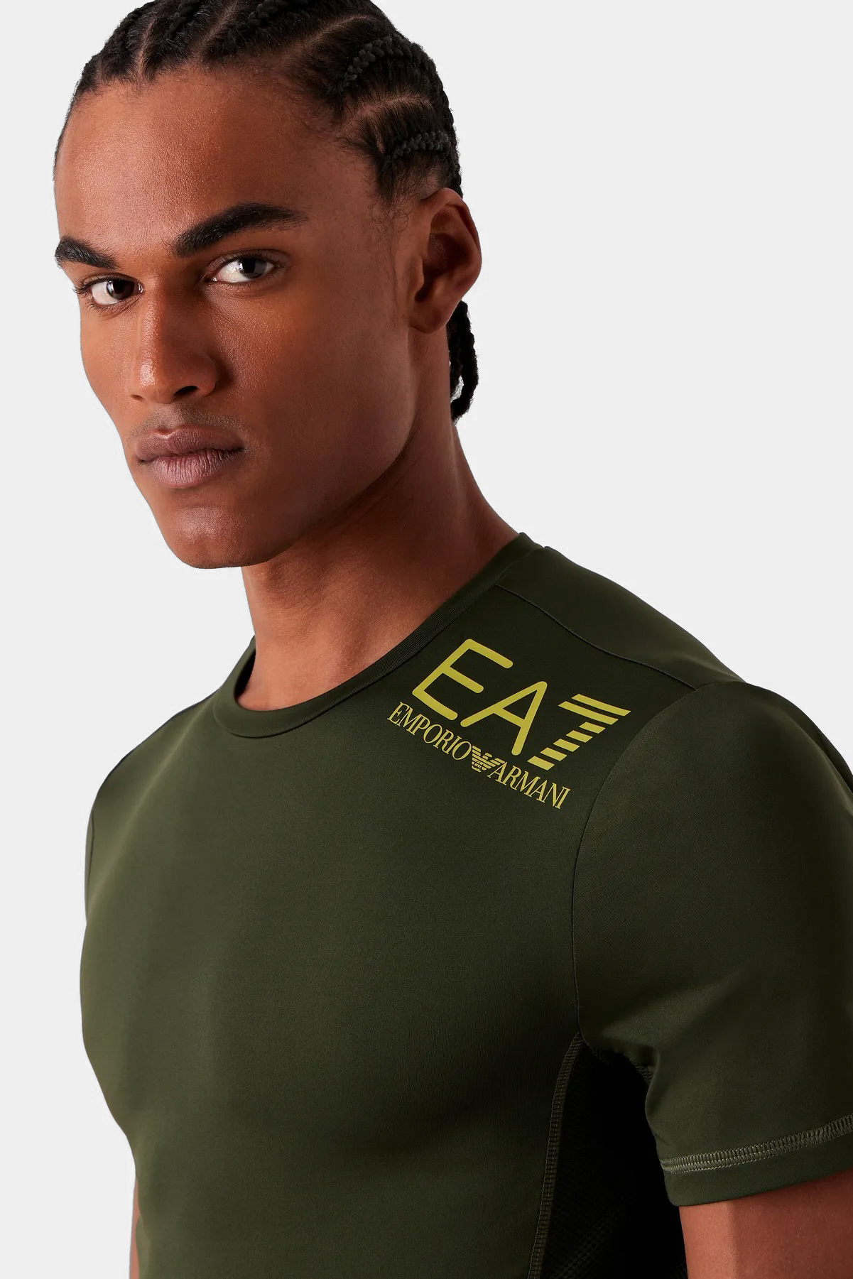 Зелена футболка EA7