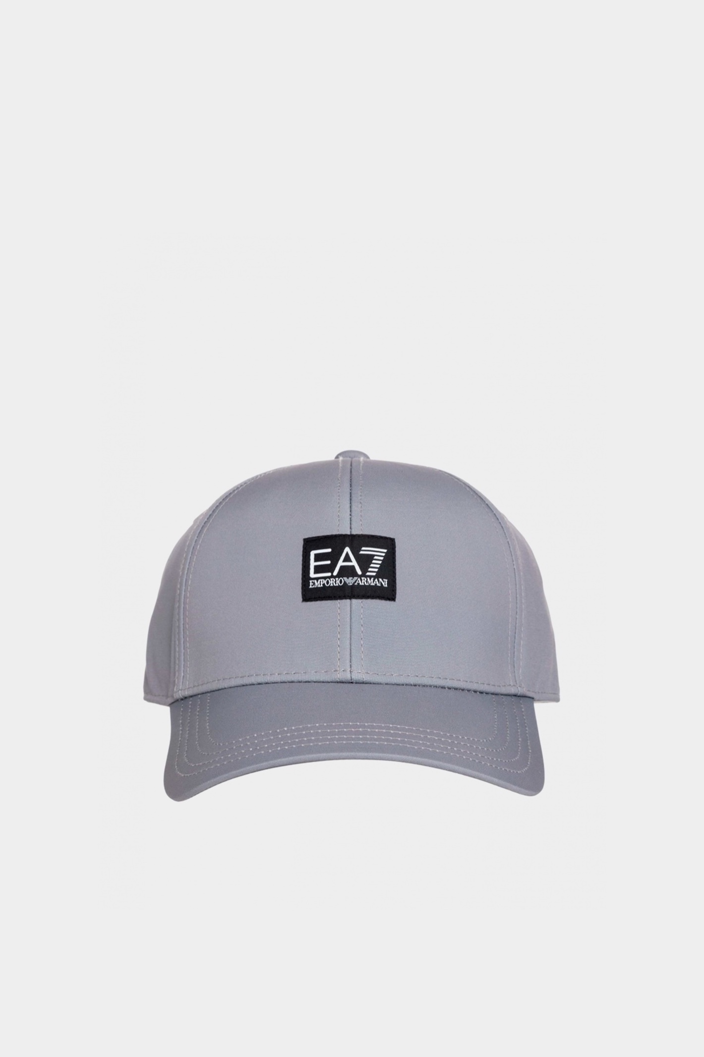 Серая кепка EA7